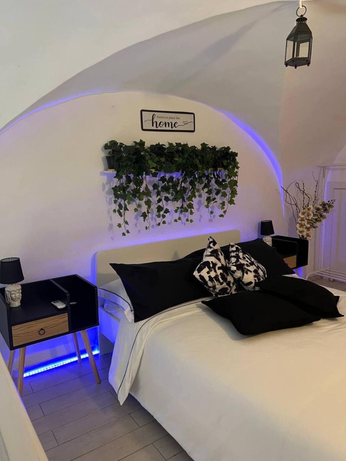 Borgo Santa Caterina - Fiera "Ventotto Holiday Home" Katanya Dış mekan fotoğraf